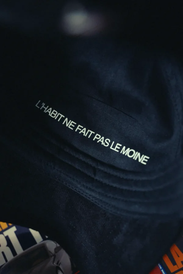 danslaboiteagants-cap-interieur-detail